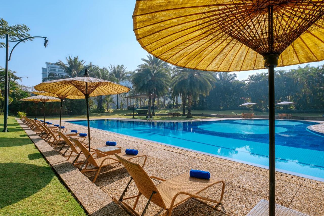 Awei Metta Hotel Yangon Luaran gambar